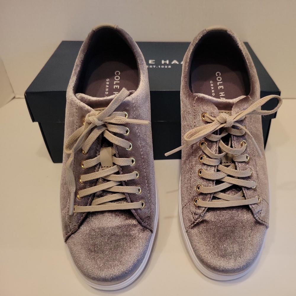 Cole Haan Womens Grand Crosscourt II Gray/Silver Velvet Sneakers Size 7.5B